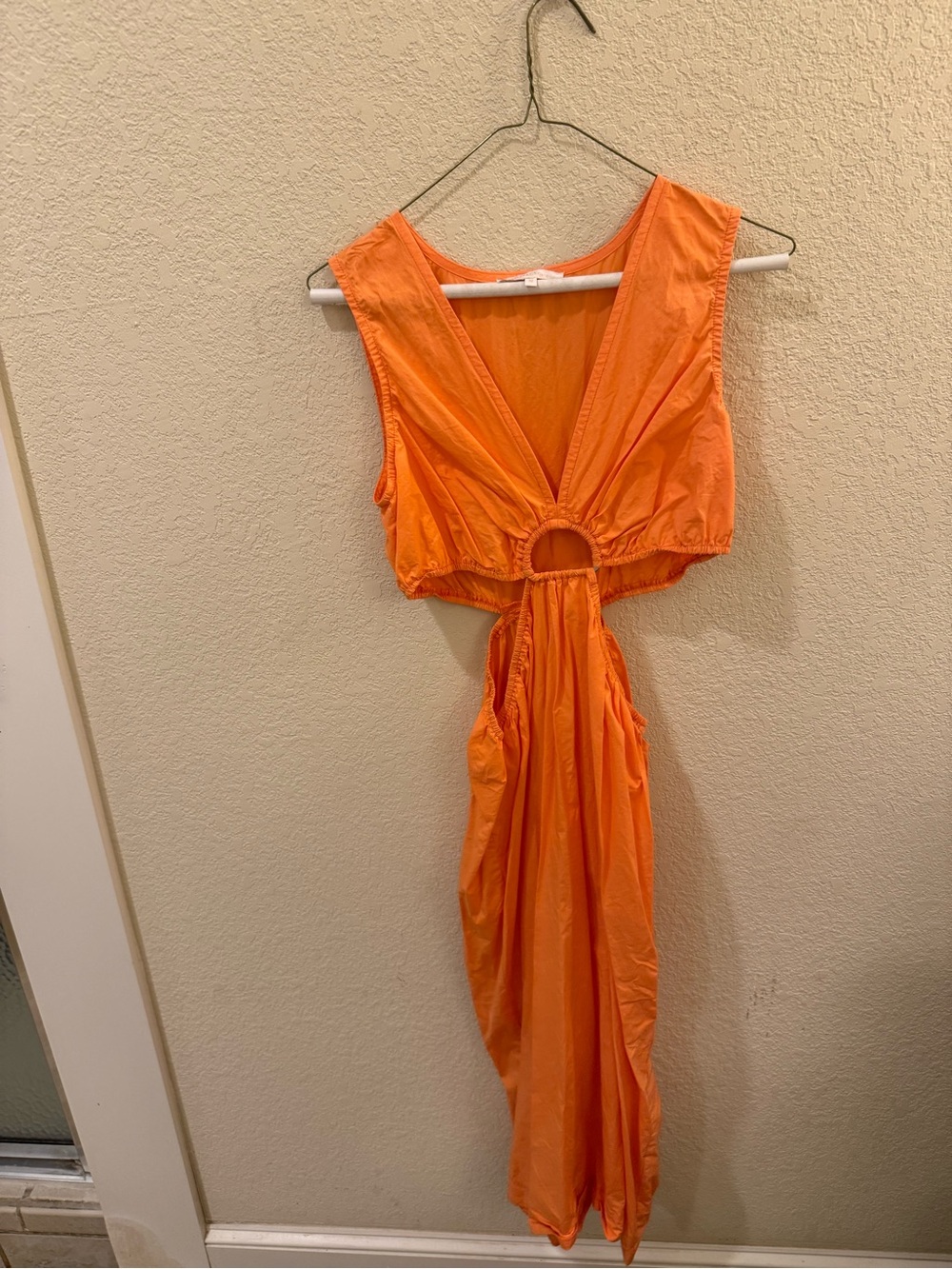 Olivaceous Orange Sleeveless Cutout Midi Dress - Women